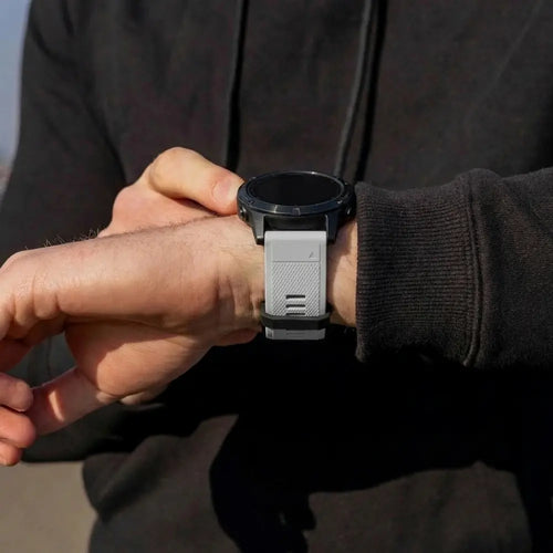 Garmin Fenix 7 Silikonarmband (Grau)