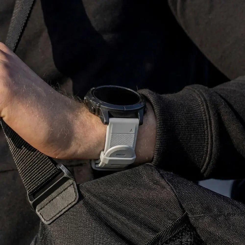 Garmin Fenix 7 Silikonarmband (Grau)