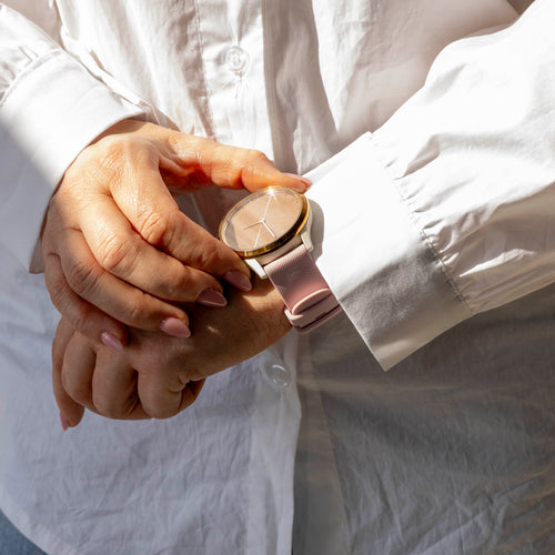 Samsung Galaxy Watch 6 - 44mm Premium Silicone Strap (Pink)