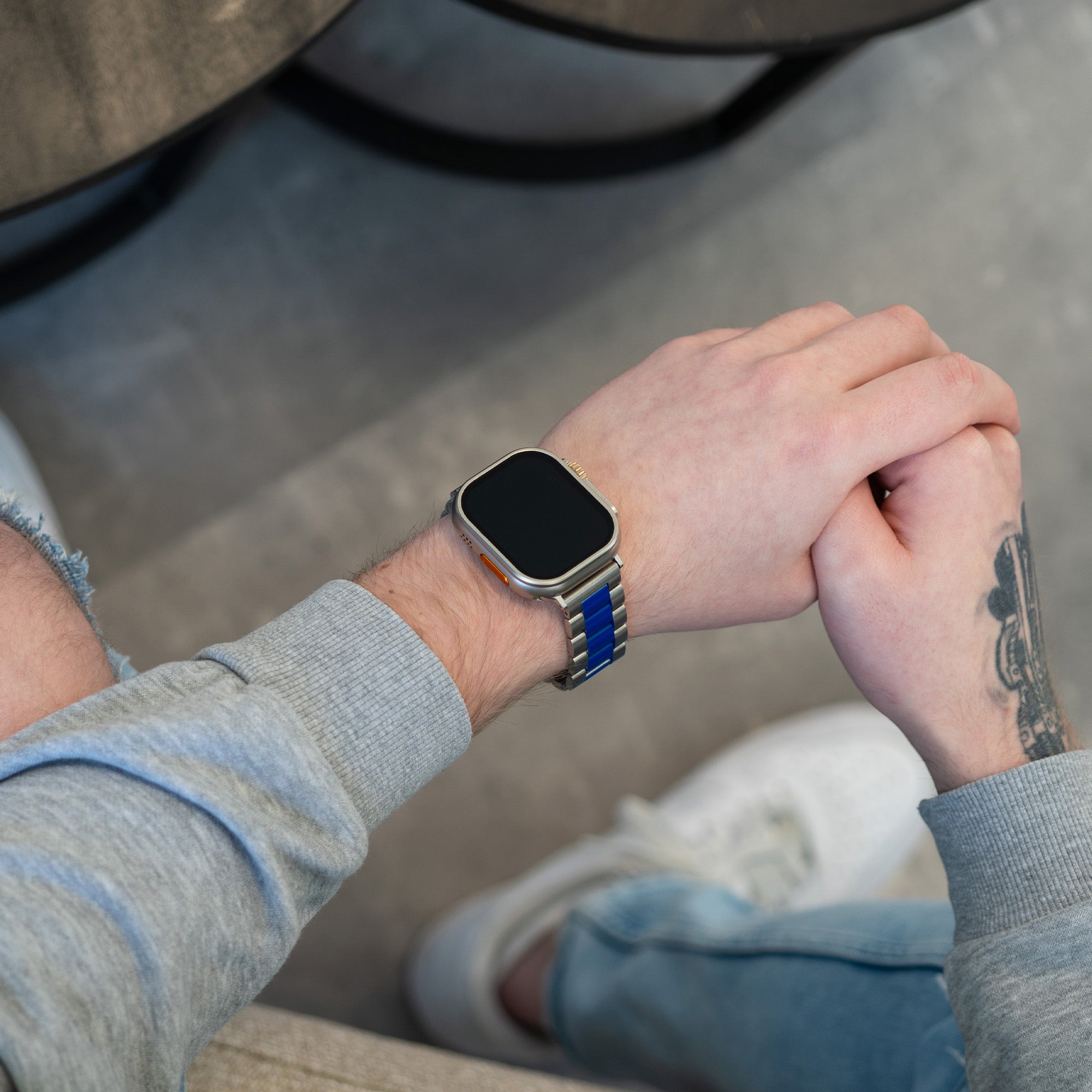 Apple_Staal_Zilver-Blauw_B1-1