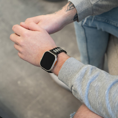 Apple_Staal_Zwart-Zilver_B1-1