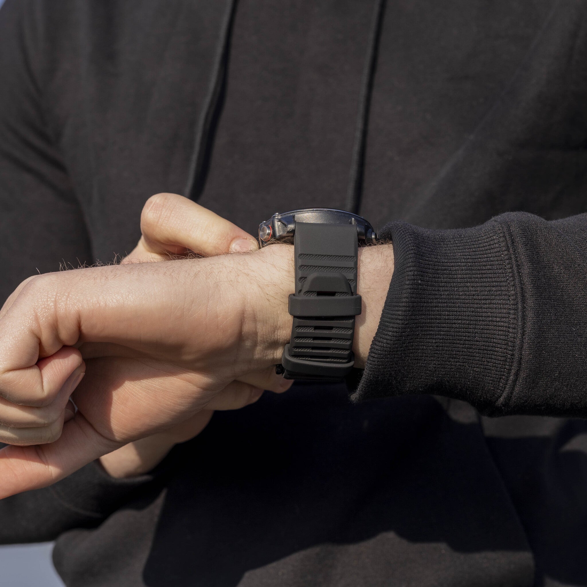 Bandz Garmin Tactix 7 Pro Silikonarmband mit Schnalle (Schwarz)