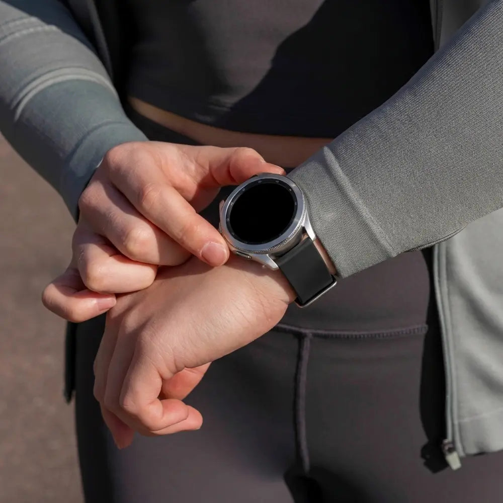 Polar Grit X Pro Sportarmband (Schwarz)