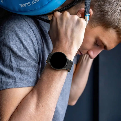 Bandz Samsung Galaxy Watch 6 Classic - 47mm Wave-Armband 'Easy Fit' (Schwarz)