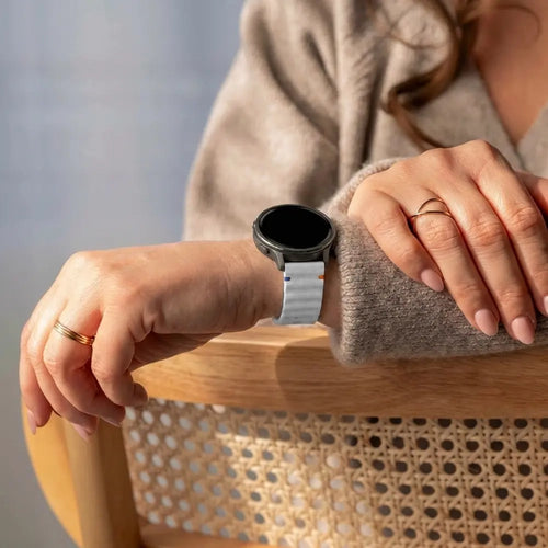 Bandz Garmin Forerunner 245 Silicone Strap 'Wave' (Light Grey)