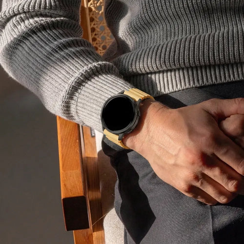 Bandz Garmin Forerunner 245 Silicone Strap 'Wave' (Dark Yellow)