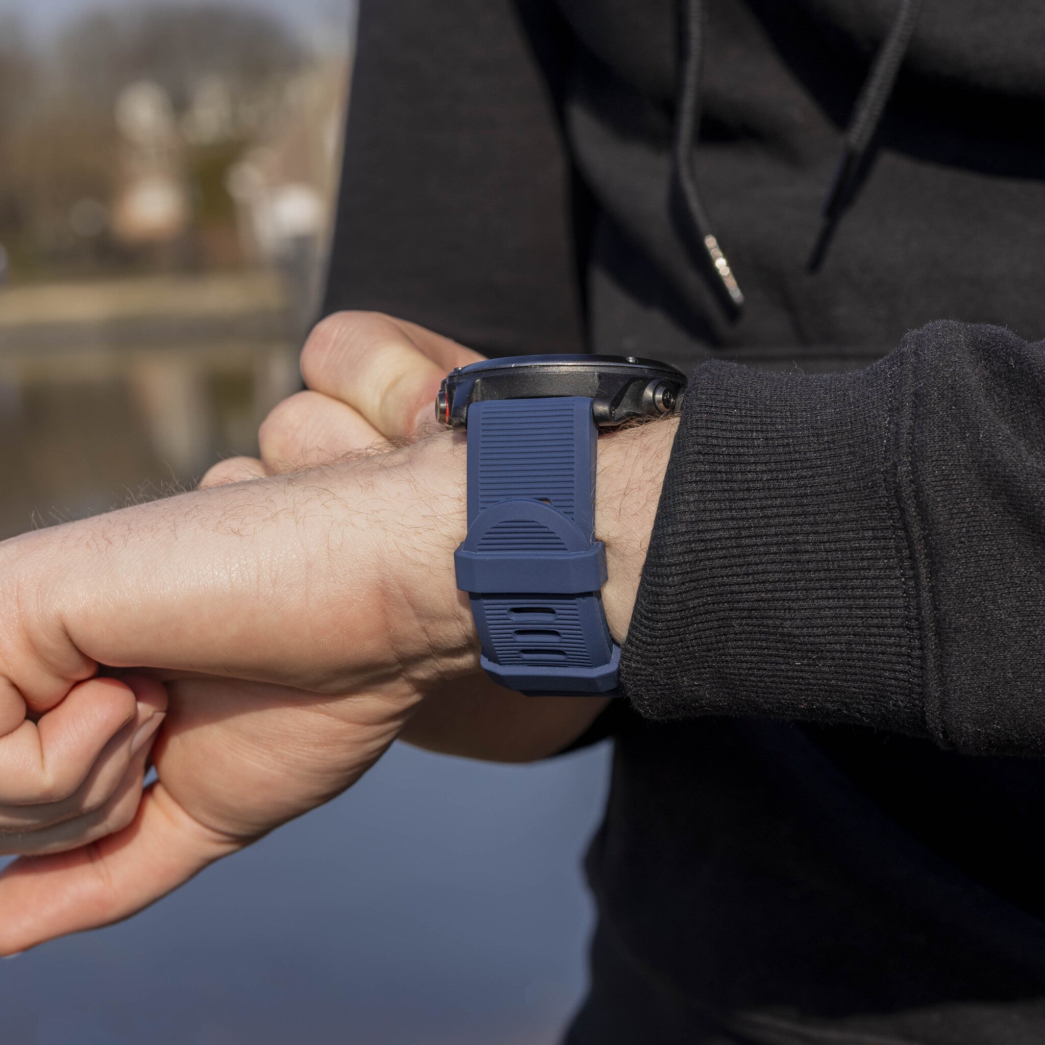 Garmin Tactix 7 Pro Silikonarmband (Dunkelblau)