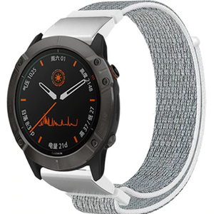 Garmin Quatix 8 - 47mm Nylonarmband (Muschelweiß)