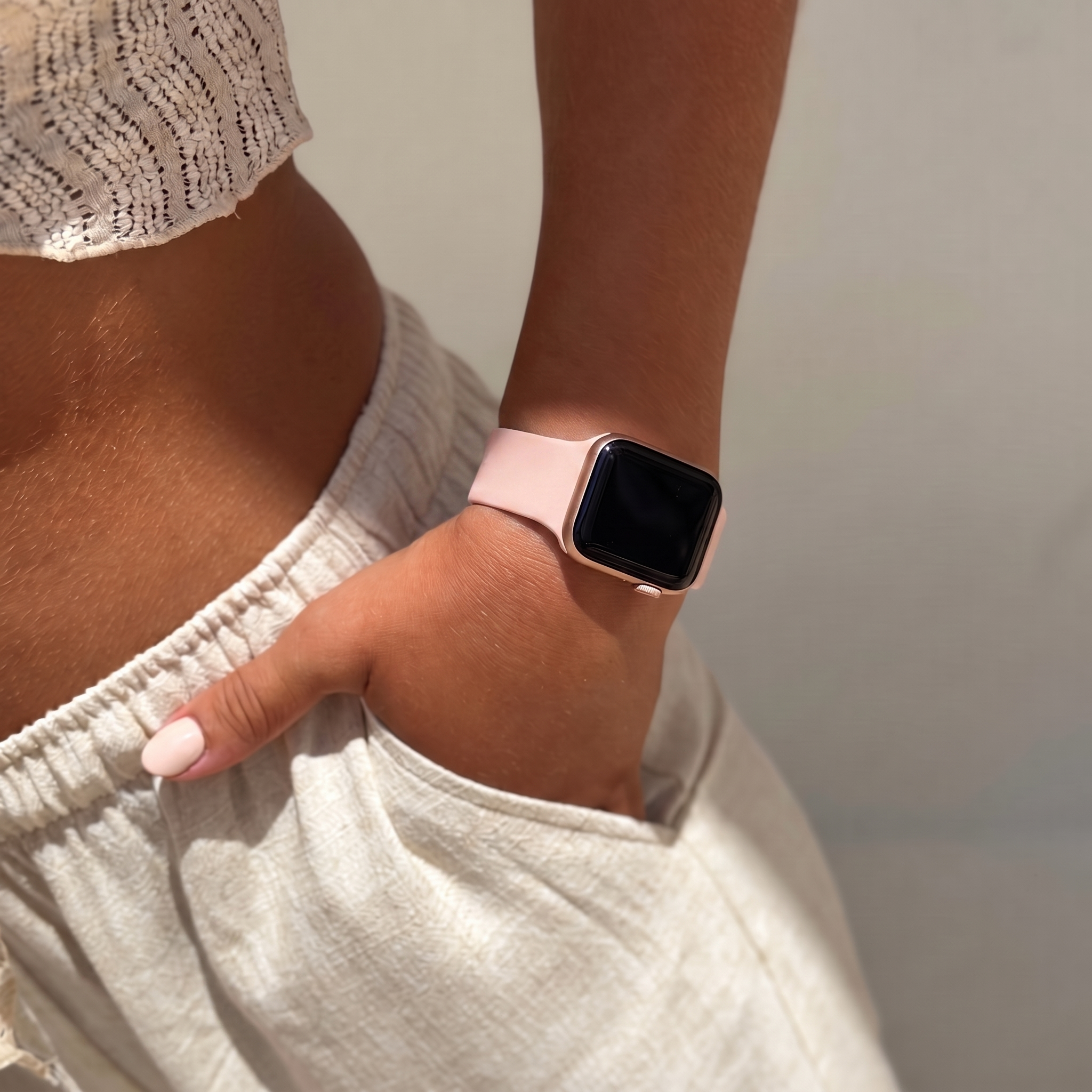xoxo Wildhearts Apple Watch Silicone Strap (Light Pink)