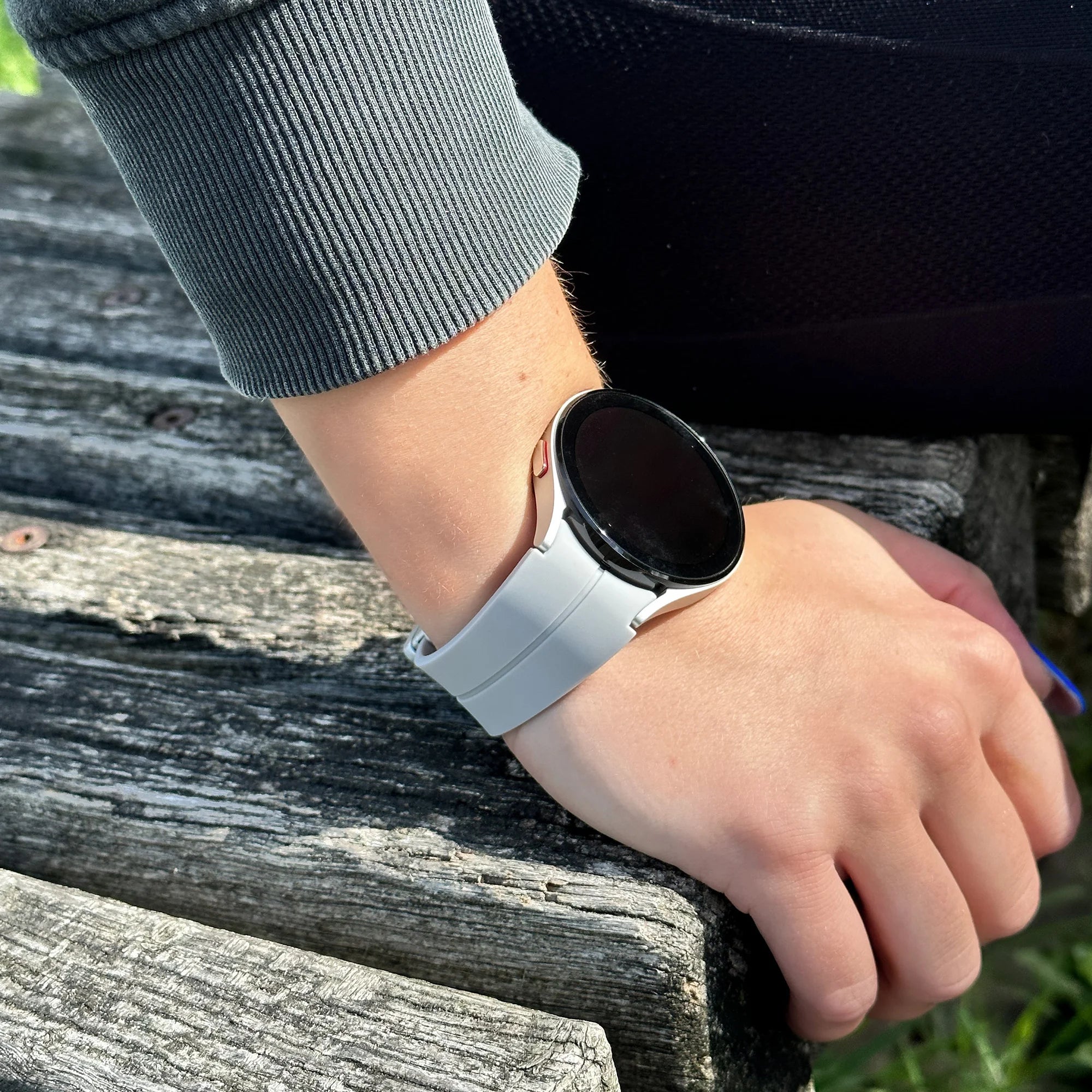 Samsung Galaxy Watch 7 - 44mm magnetisches Sportarmband (Grau)