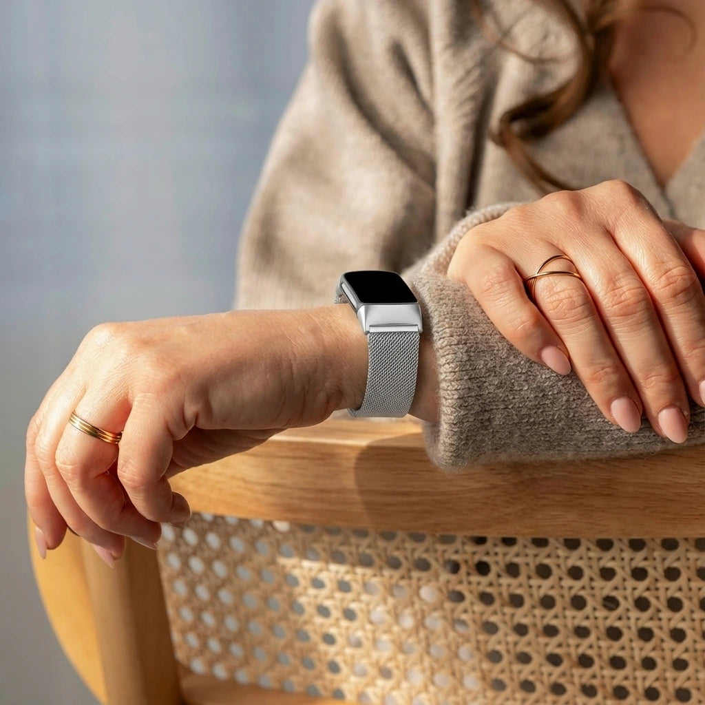 Fitbit Charge 5 Milanese-Armband (Silber)