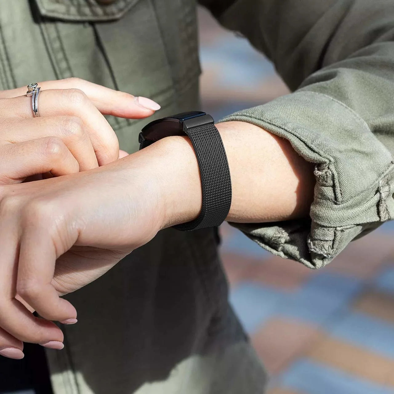 Fitbit Charge 3 Milanese Armband (Schwarz)