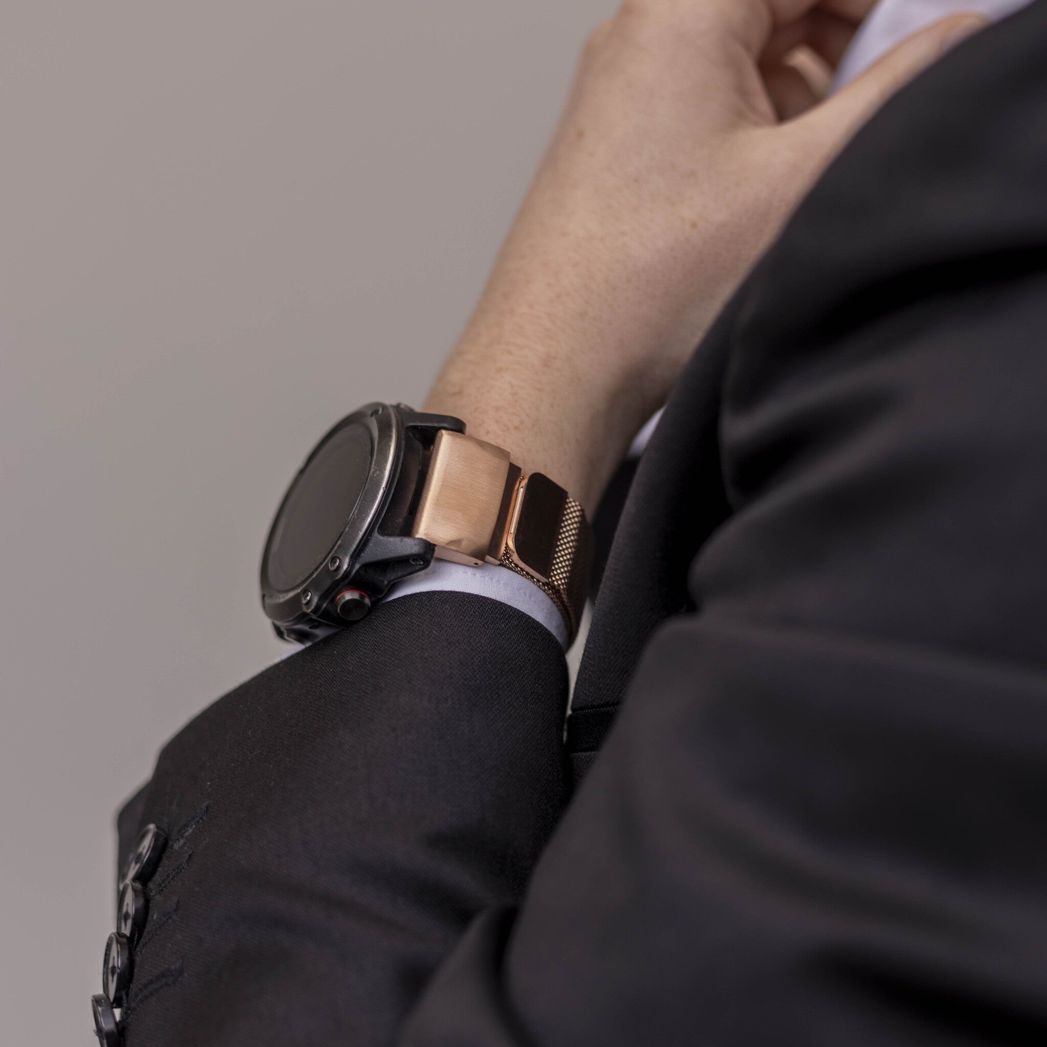 Garmin Descent G1 Milanese Armband (Roségold)