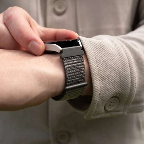 Coros Apex 2 Nylonarmband (Grün/Grau)