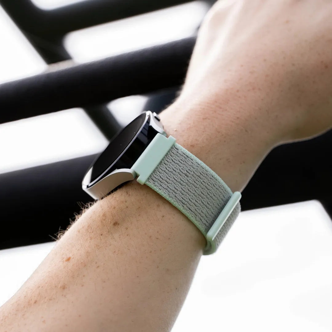 Coros Pace 2 Nylonarmband (Hell Cyan)