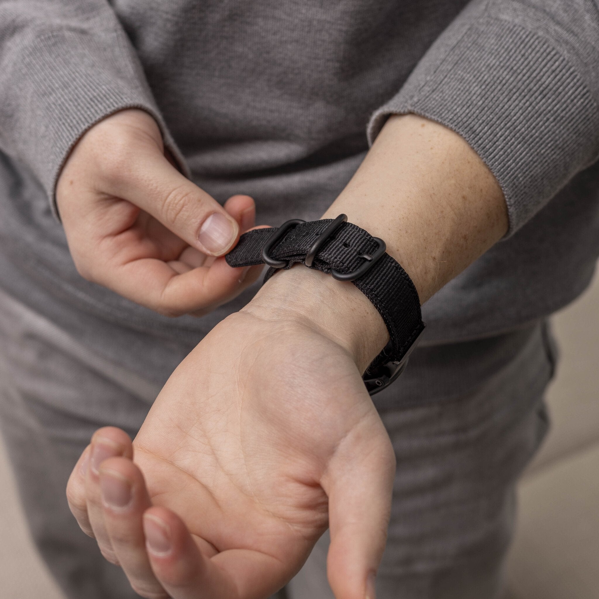 Garmin Descent MK2(i) Nylonarmband mit Schnalle (Schwarz)