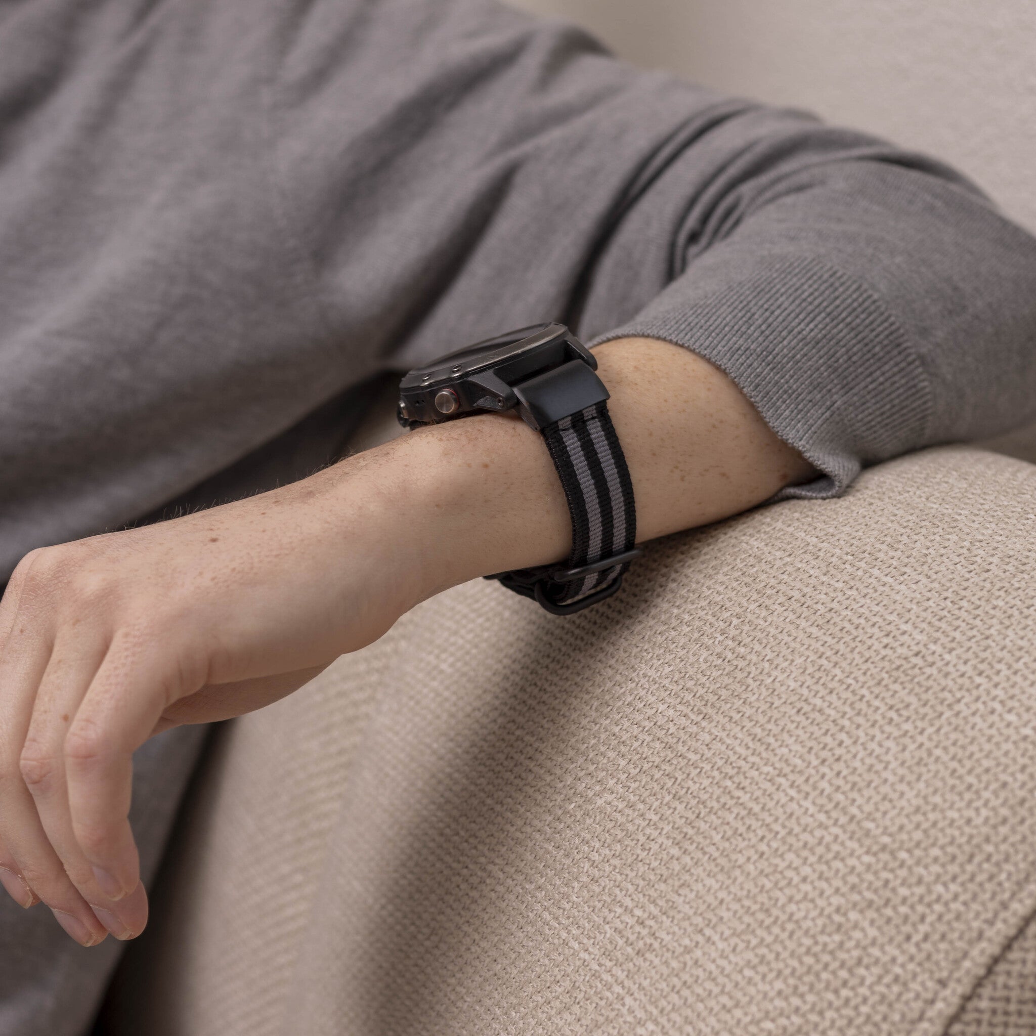 Garmin Tactix 7 Nylon Schnallenarmband (Schwarz/Grau)