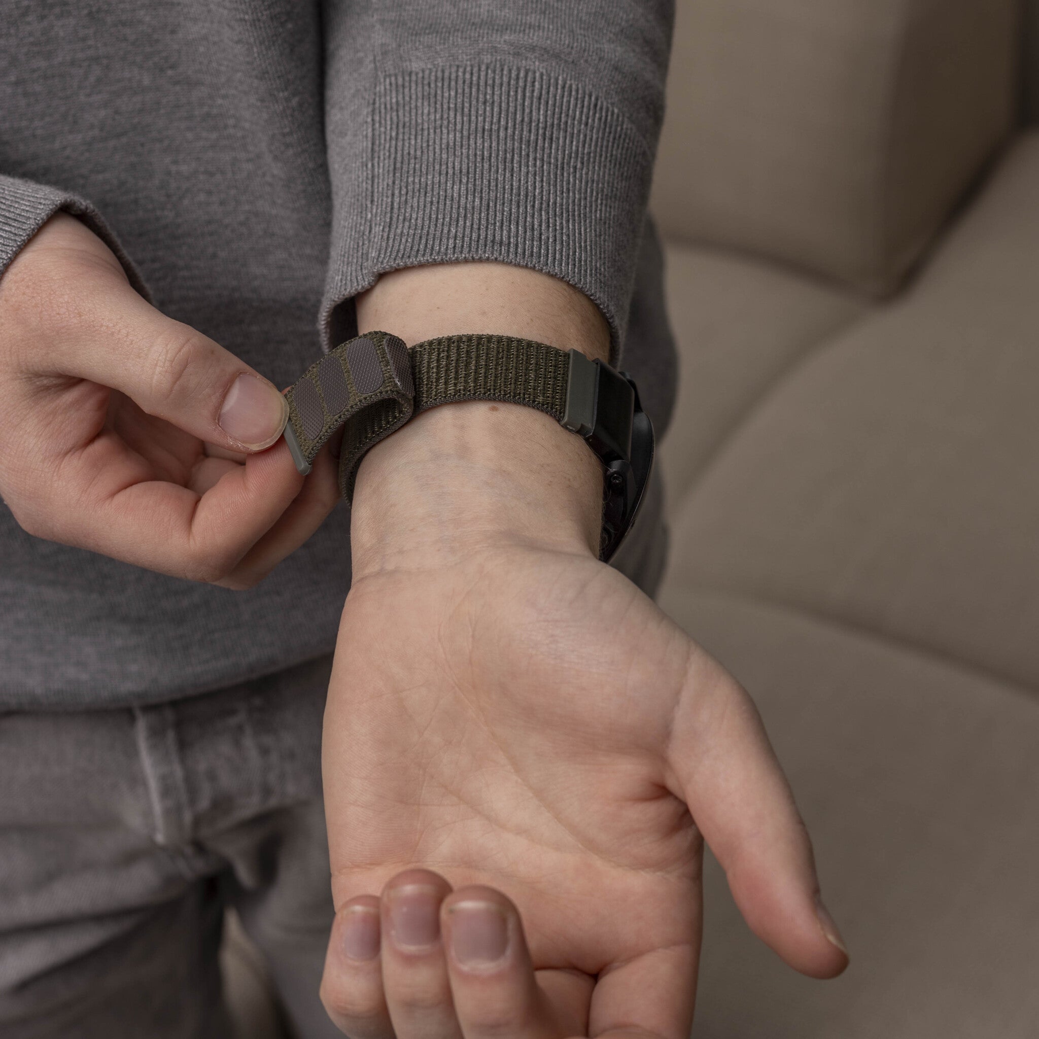 Garmin Descent MK1 Nylonarmband (Armeegrün)