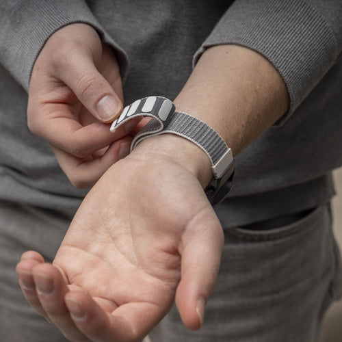 Garmin Descent MK1 Nylonarmband (Muschelweiß)