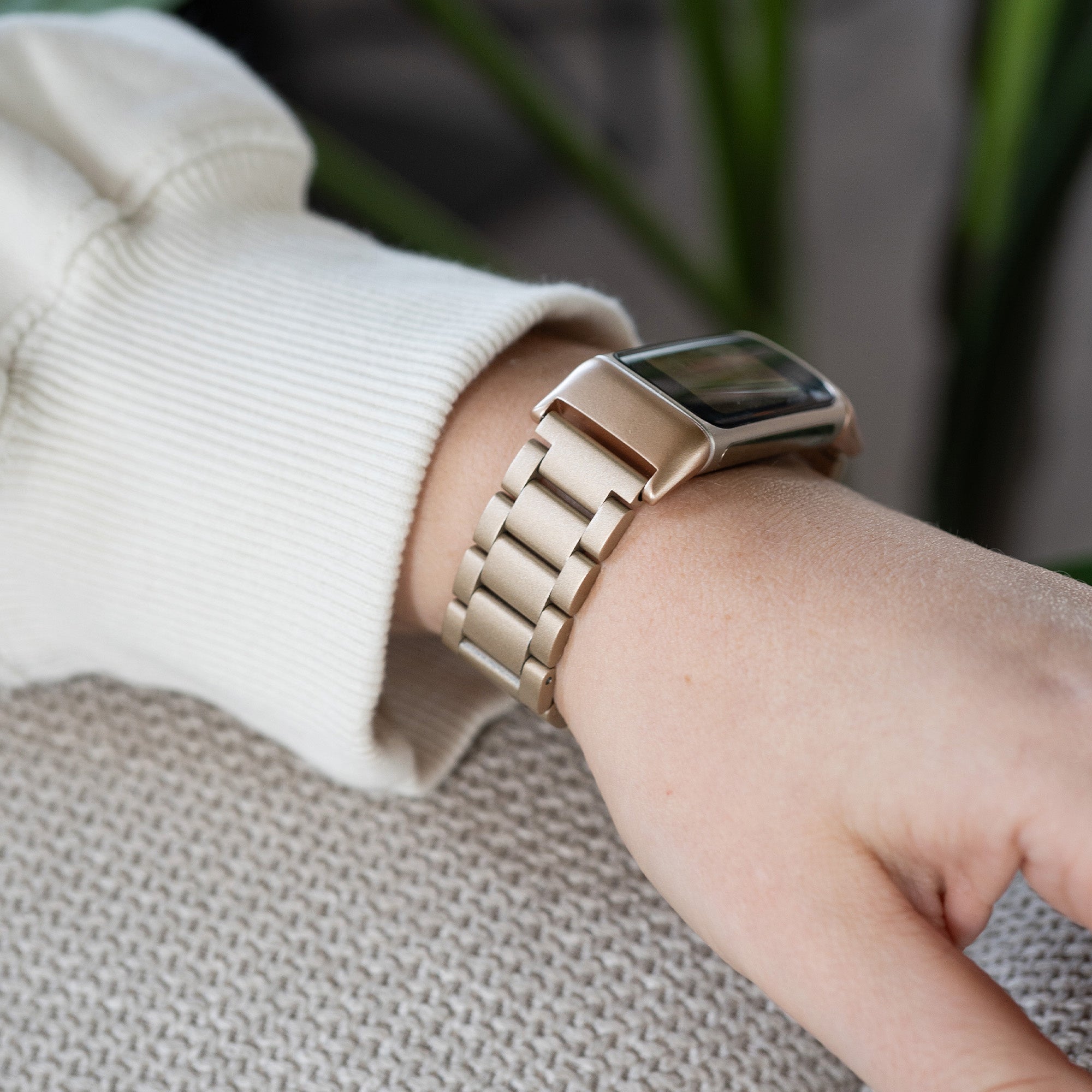 Fitbit Charge 5 Metallarmband (Sekt)