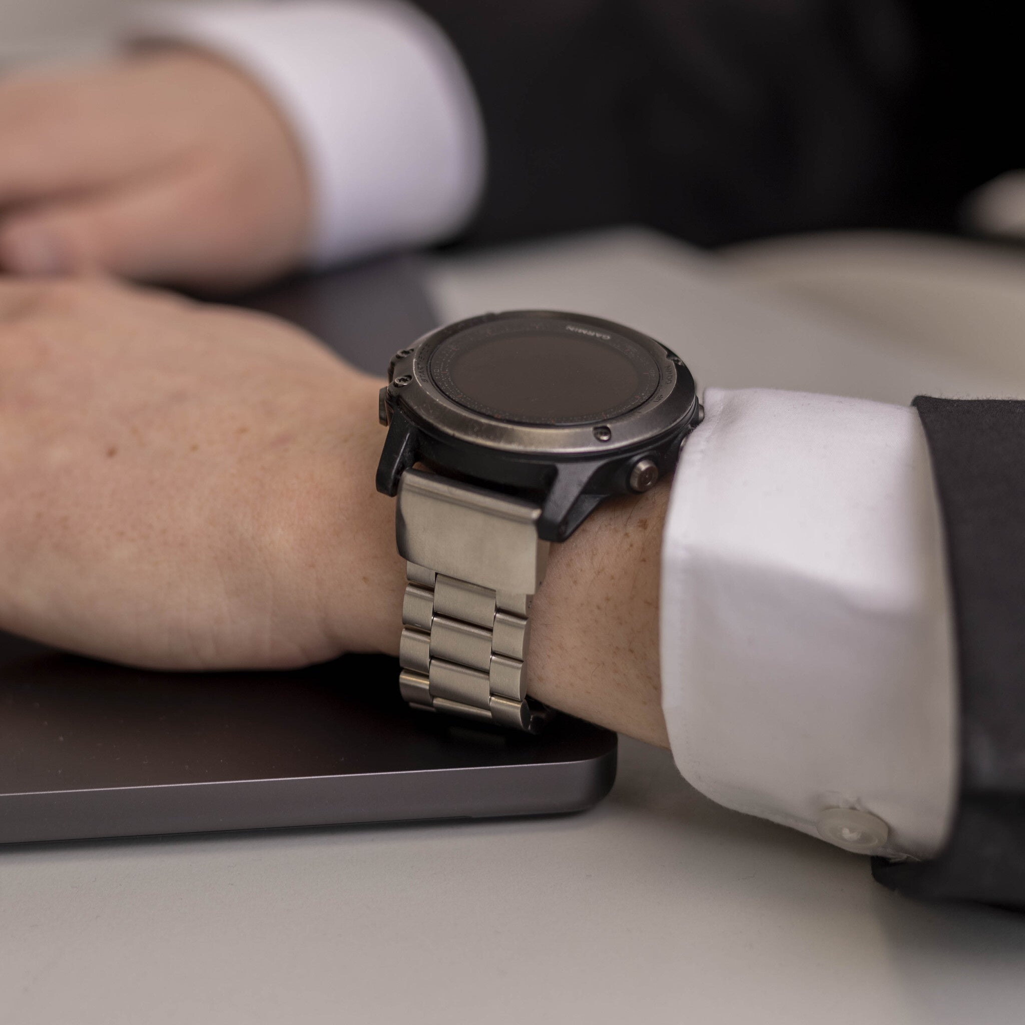 Garmin MARQ Stahlarmband (Silber)