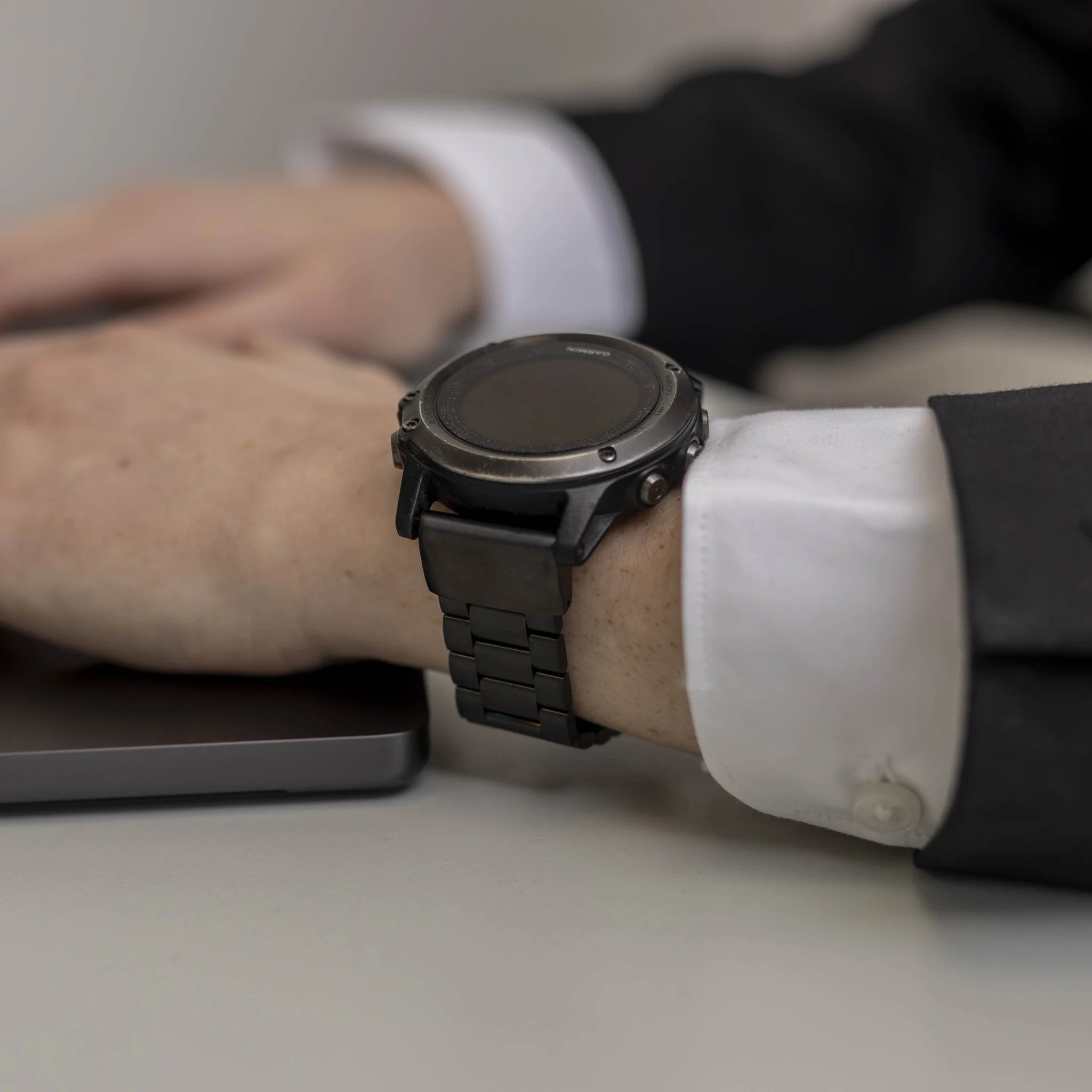 Garmin Epix Pro (Gen 2) 47mm Stahlarmband (Schwarz)