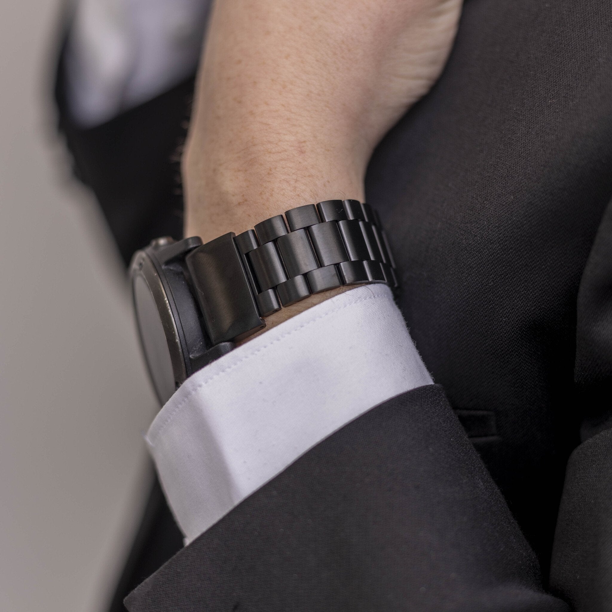 Garmin Descent MK2(i) Stahlarmband (Schwarz)