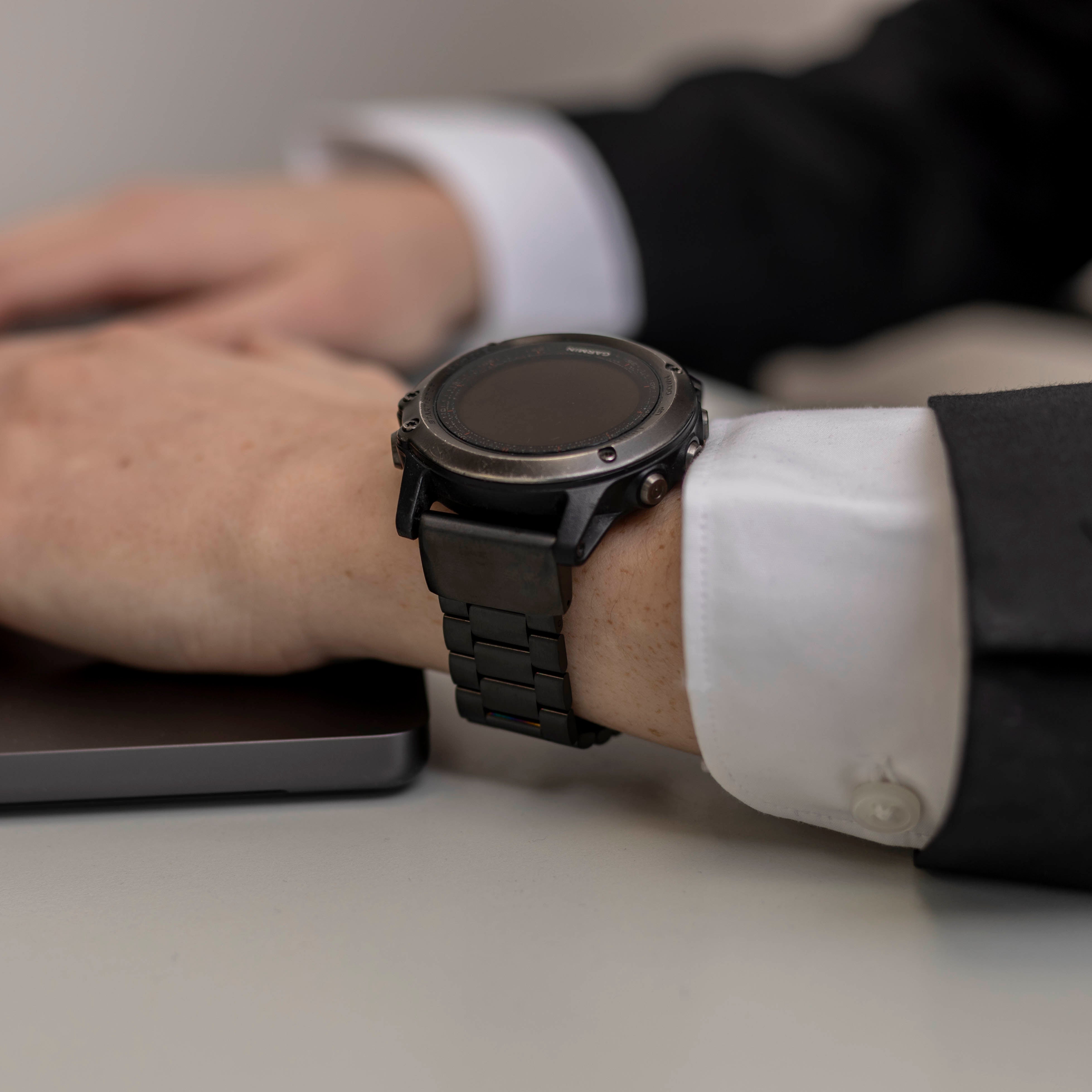 Garmin Instinct 3 - 50mm Stahlarmband (Schwarz)