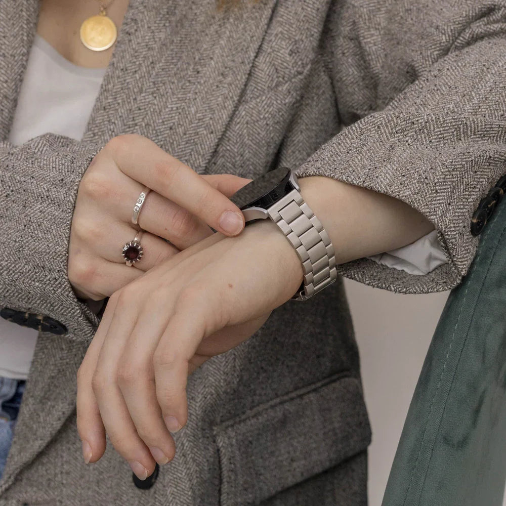 Withings ScanWatch Nova Stahlarmband (Polarstern)