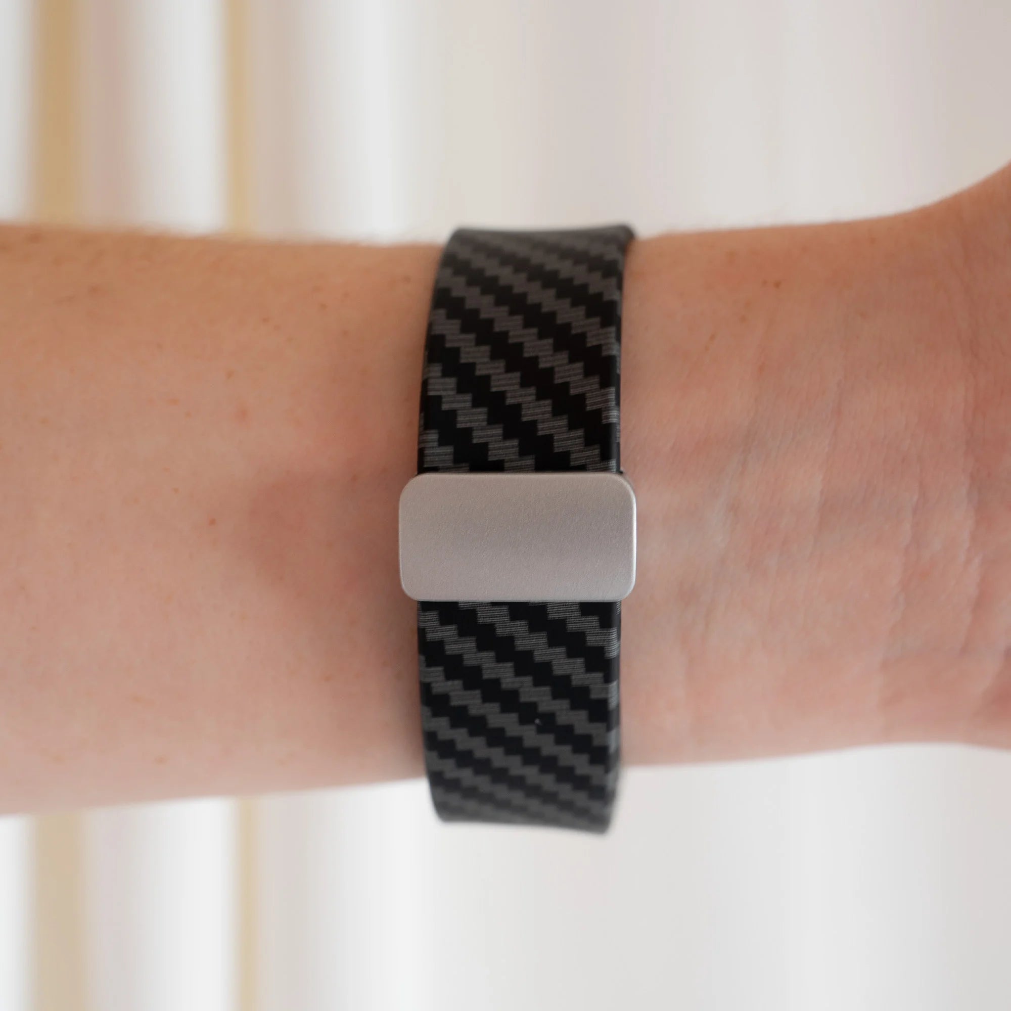 Carbon Fibre Samsung Galaxy Watch 5 Pro Magnetic Strap