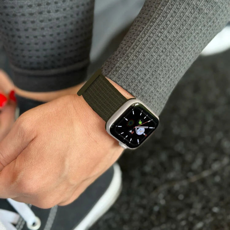 strap-it-strap-it-apple-watch-nylon-band-donkergro