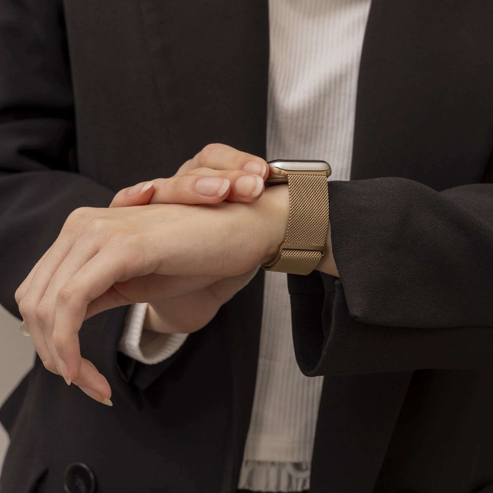 Apple Watch Milanese Loop Strap (Retro Gold)