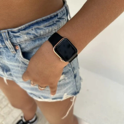 xoxo Wildhearts Apple Watch Silikonarmband (Schwarz)